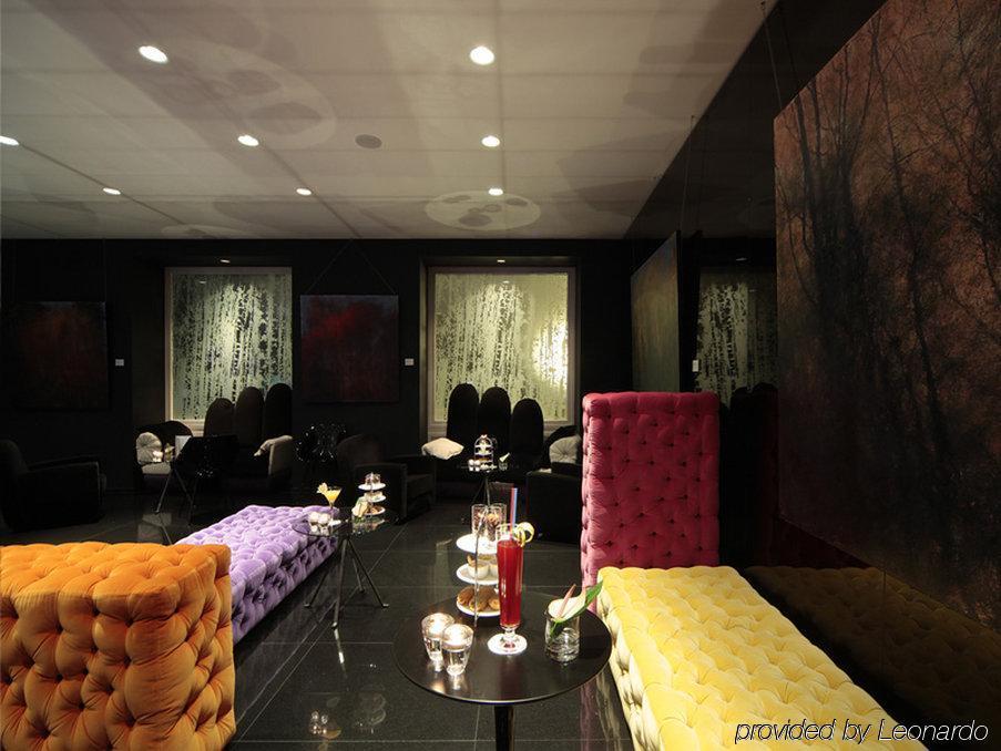 Palazzo Matteotti, The Dedica Anthology, Autograph Collection Hotel Milano Eksteriør billede The lounge at the airport